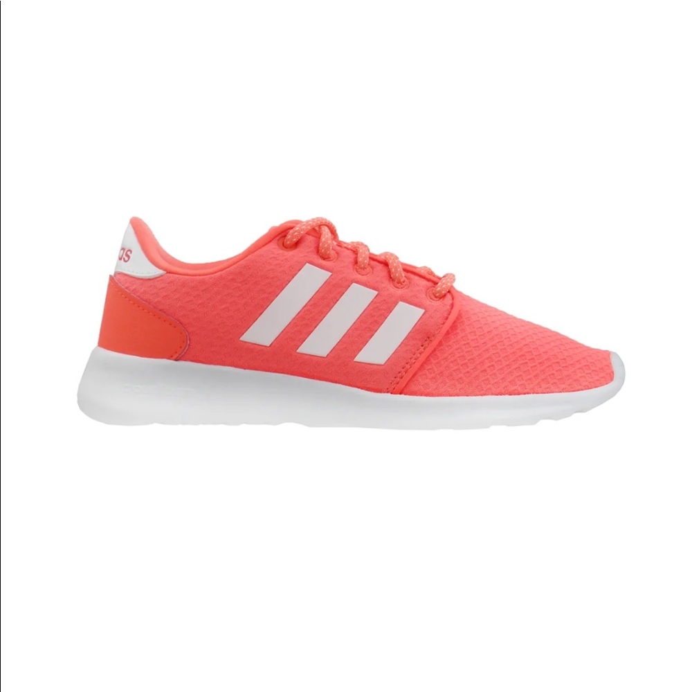 Women’s adidas cloudfoam QT racer sneaker, size 7.5 in signal coral.